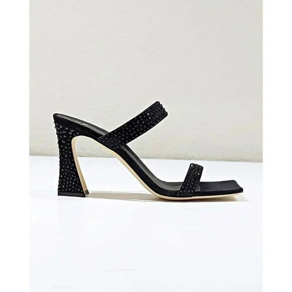 Giuseppe Zanotti Women's Vanilla Crystal Embellished Sandals Size 38 (MSRP $850) - Picture 3 of 12